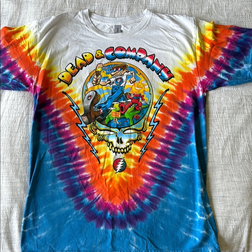 Gildan‎ White Graphic T-Shirt with Red and Blue Accents sz LG